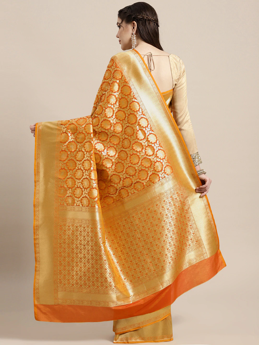 Kanjiwaram Silk Saree with Intricate Zari Floral Weaving