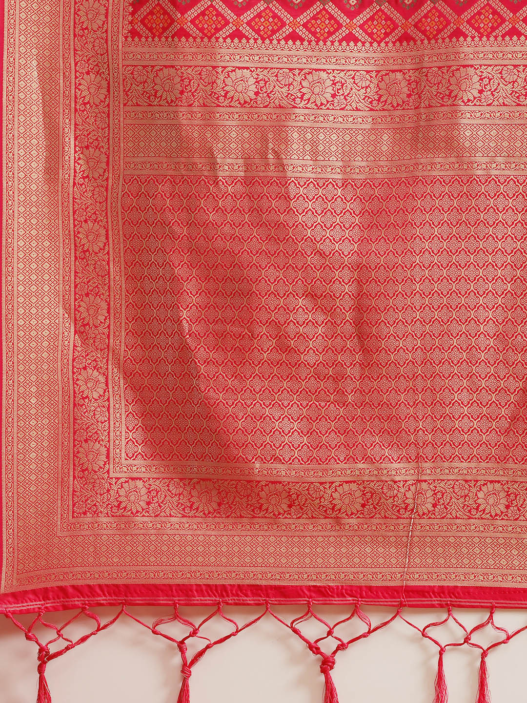 Magenta Silk Meenakari Banarasi Saree Embellished With Resham Weaving