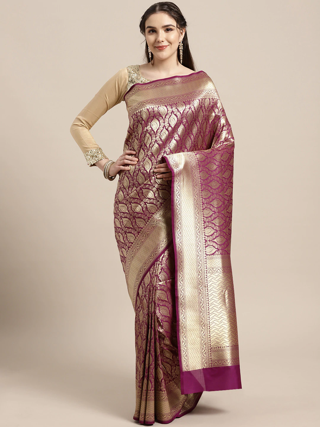 Kanjiwaram Silk Saree with Stylish Paisley Zari Weaving